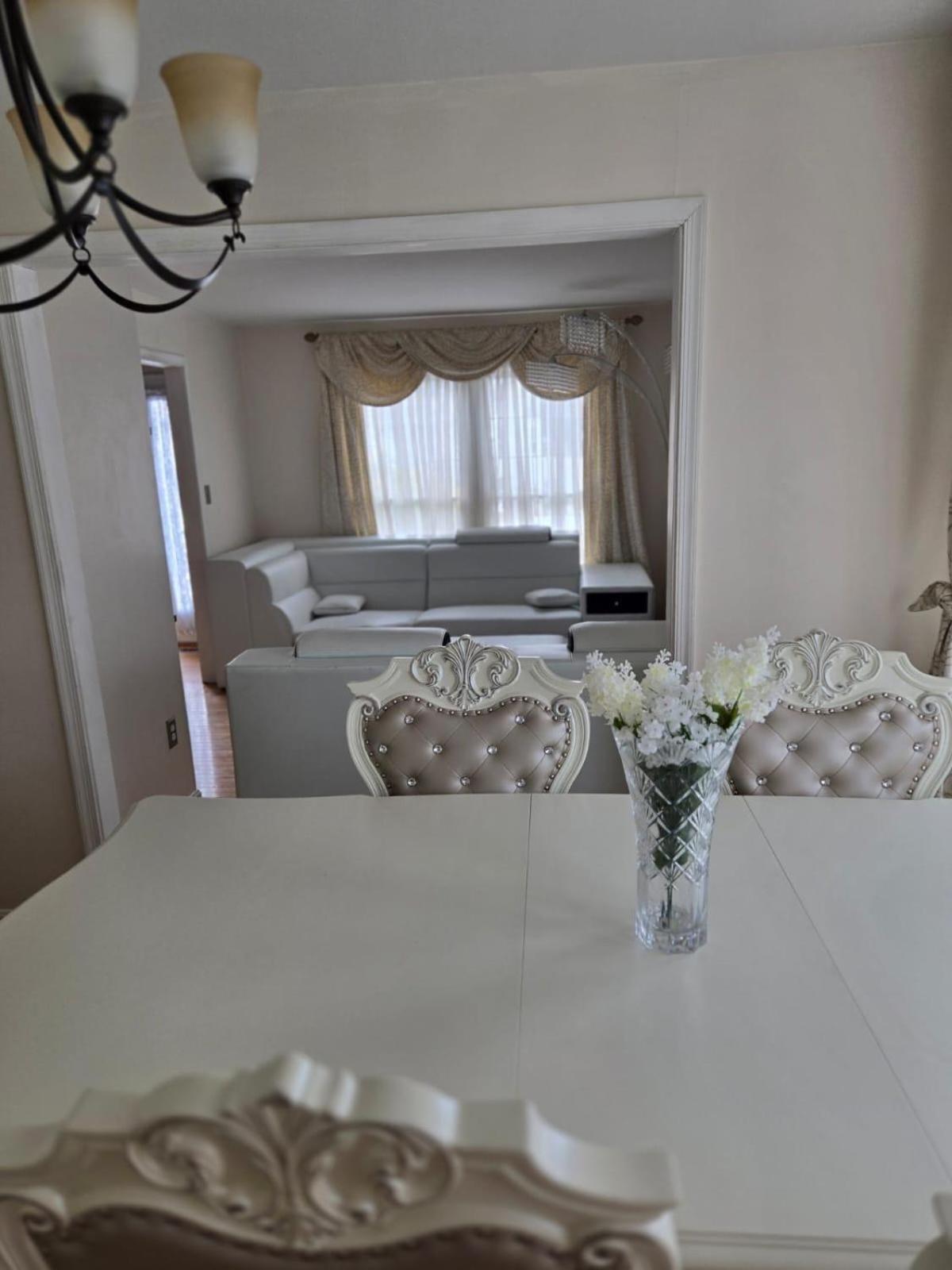 Special Rate Worthy Posh And Magnificent 4 Bedrooms And Two & Half Bath Greenbelt Buitenkant foto
