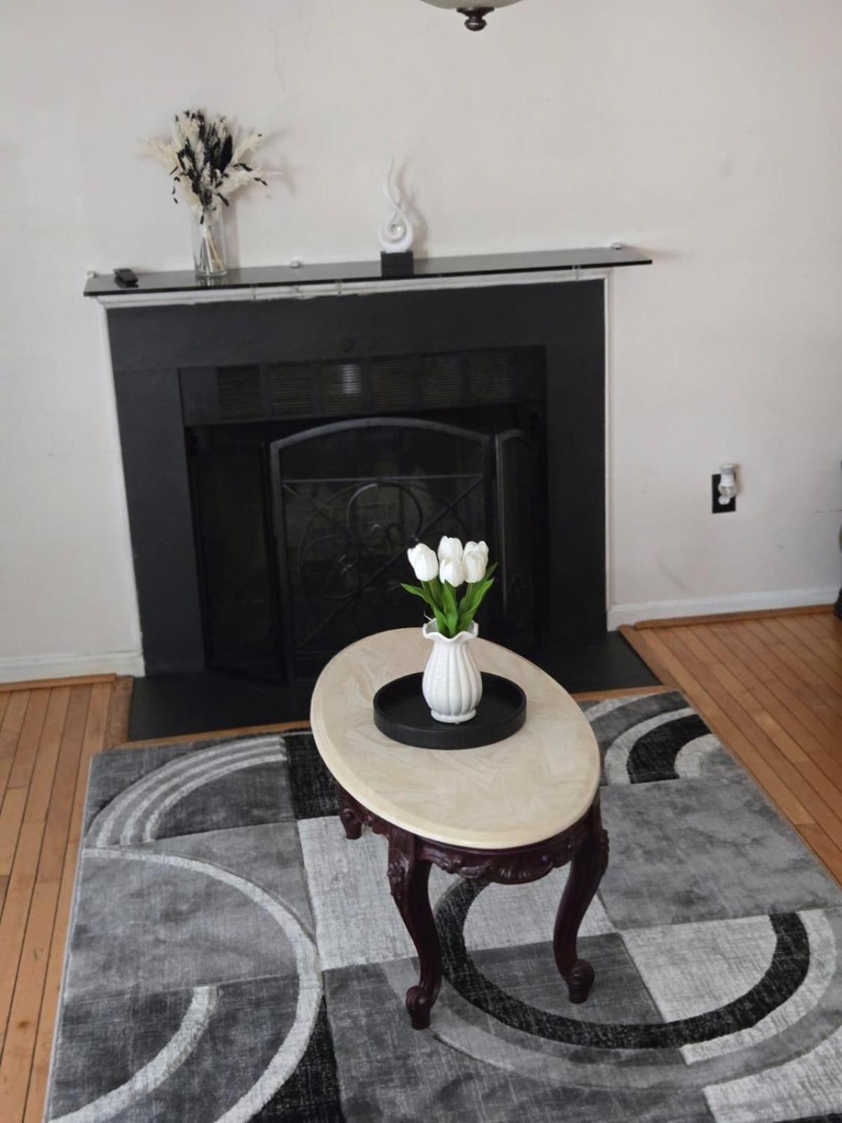 Special Rate Worthy Posh And Magnificent 4 Bedrooms And Two & Half Bath Greenbelt Buitenkant foto